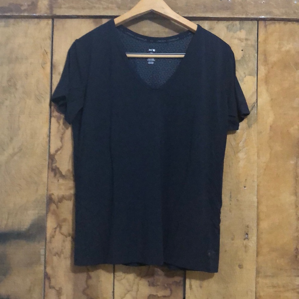 Black Under Armour Soft Tee